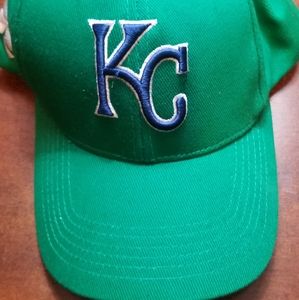 NEW! RARE KANSAS CITY 4 CLOVER HAT ADJUSTABLE STRAP